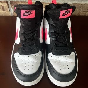 Nike Court Burough Mid size 2Y